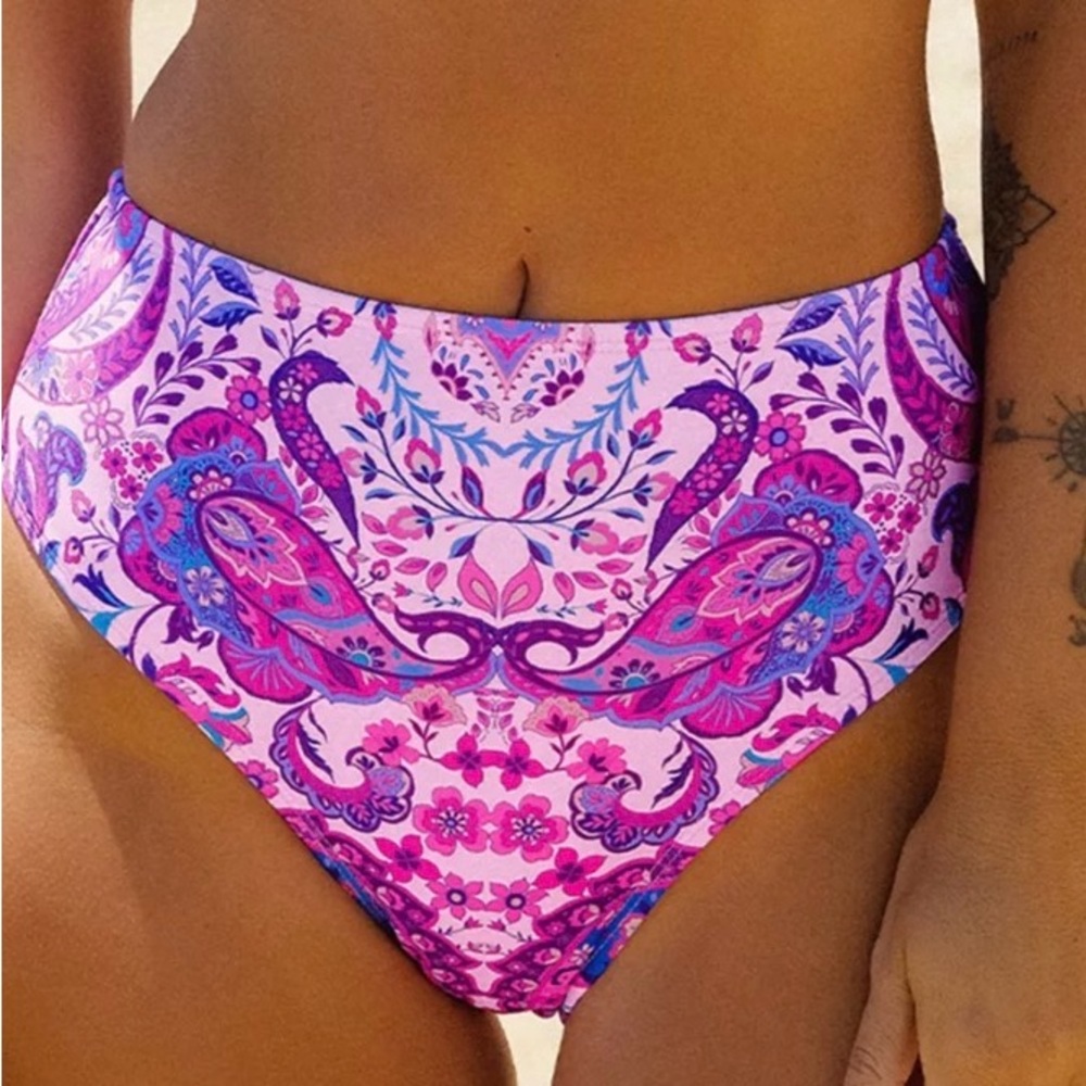 NWT Cupshe Pink Purple Paisley High-Waist Bikini Bottoms